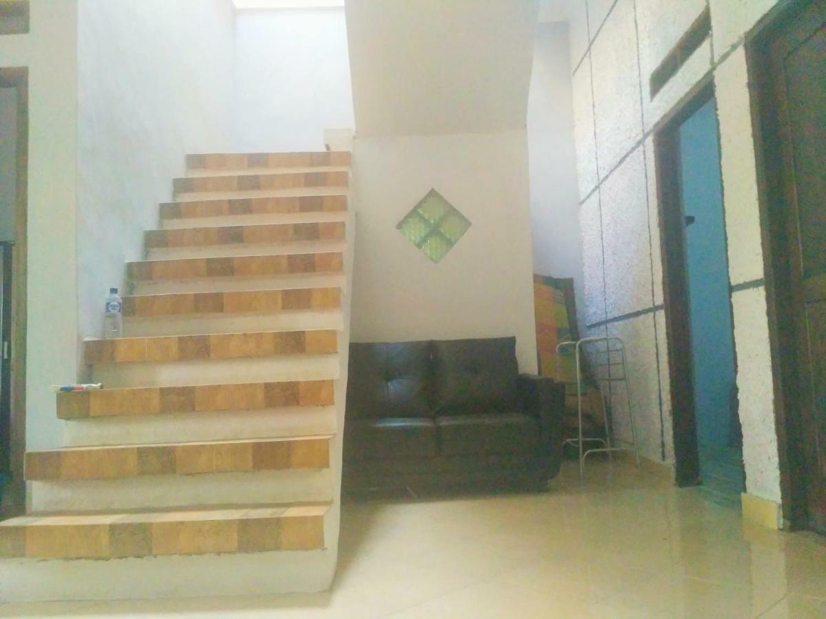 Homestay Bumi Asri III Cikutra Bandung Zewnętrze zdjęcie
