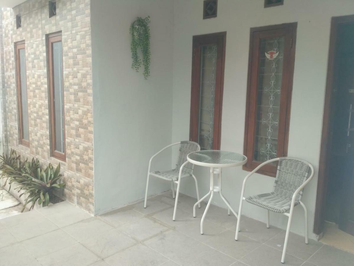 Homestay Bumi Asri III Cikutra Bandung Zewnętrze zdjęcie